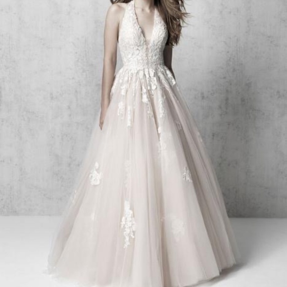 Madison James MJ611 Size 20 Wedding gown worn once - Picture 1 of 10